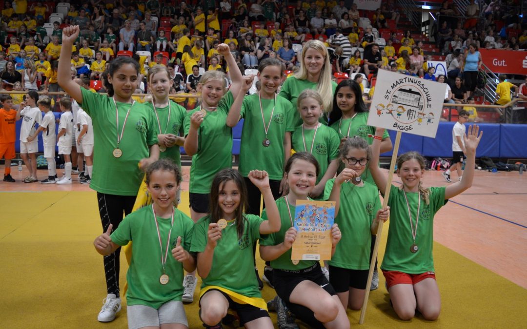 Fußball-Mädchen der Grundschule Bigge beim Westfalen YoungStars Finale 2023 in Hagen