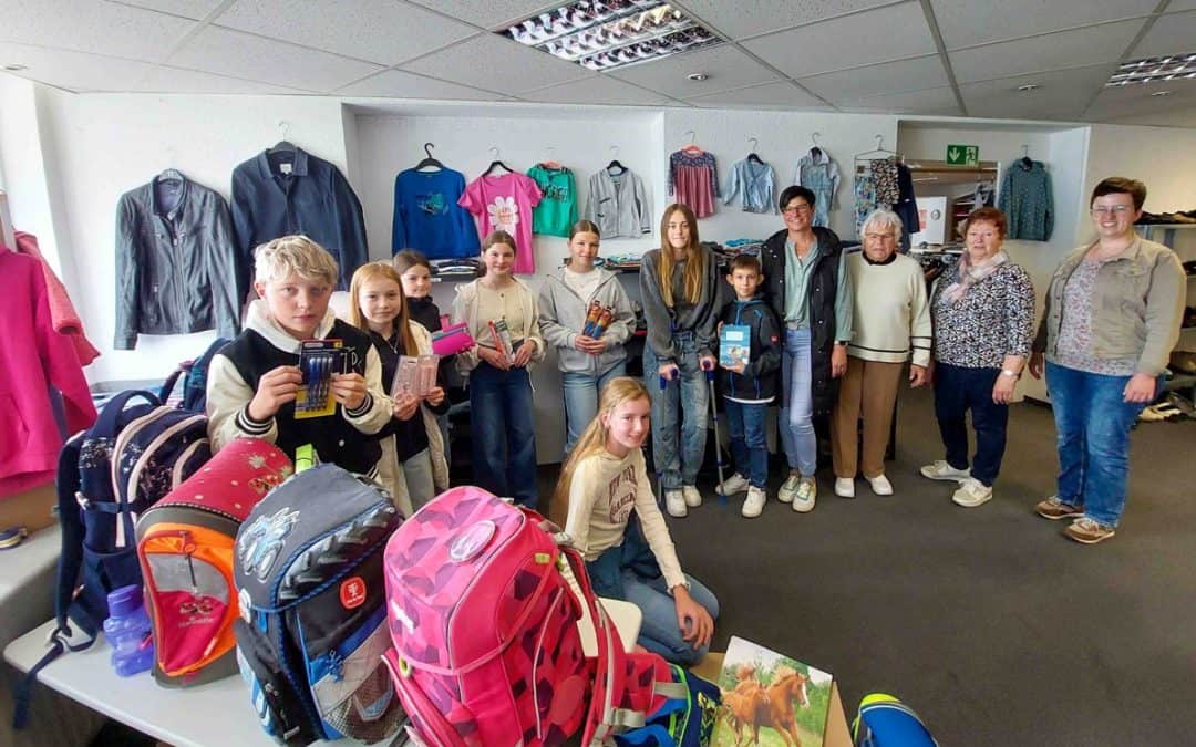 Auch für Bigger Caritas-Shop: Marienschule Brilon sammelte Spenden für die Aktion Smarter Schulstart