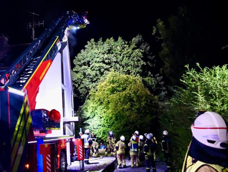 Feuer in Mehrfamilienhaus in Bigge